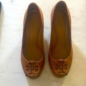 Tory Burch Peep-toe Heels 7.5